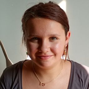 Nora, Babysitter à Saint-Maur-des-Fossés