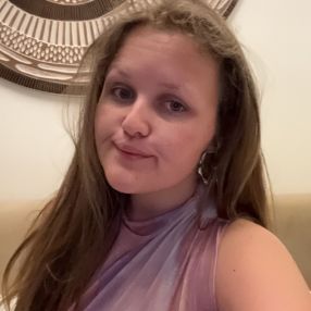 Victorine, Babysitter in Lille