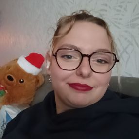 Kass, Babysitter à Hénin-Beaumont