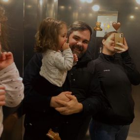 Pauline, Famille à Suresnes