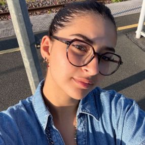 Victoria, Babysitter à Paris