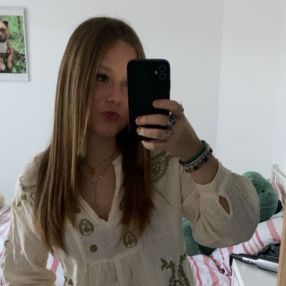 Camille, Babysitter à Grasse