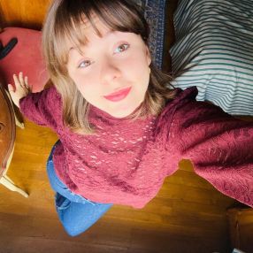 Naelle, Babysitter in Rouen