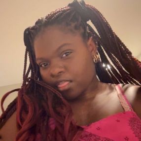 Oyin, Babysitter in Sheffield