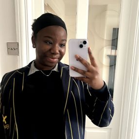 Klenam, Babysitter in St Albans