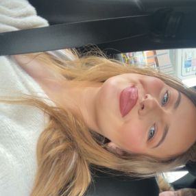 Macie, Babysitter in Salford