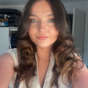 Caoimhe, Babysitter in London