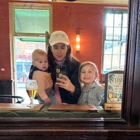 Clara, Family in London
