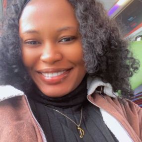 Esther, Babysitter in Gateshead