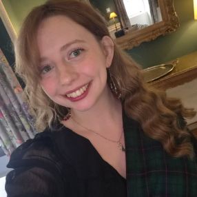 Annie, Babysitter in Glasgow