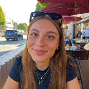 Chiara, Babysitter in Greater London