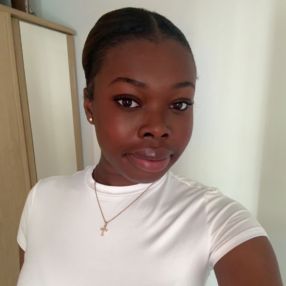 Norah, Babysitter in Greater London