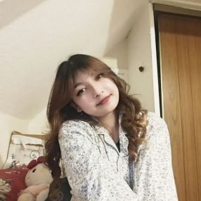 Sanjina, Babysitter in York