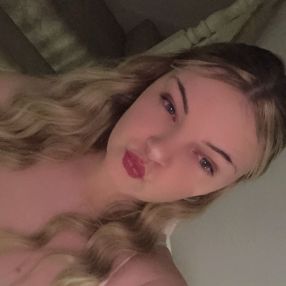 Hollie, Babysitter in Peterborough