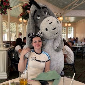 Chloe, Babysitter in Southampton