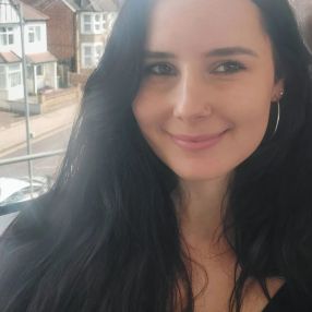 Emily, Babysitter in Greater London