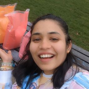 Bhoomi, Babysitter in Dundee