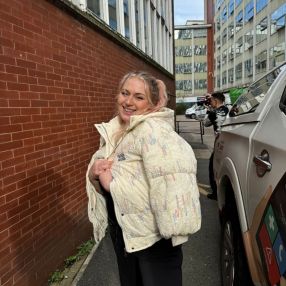 Zara, Babysitter in Manchester