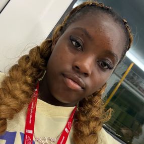 Teniola, Babysitter in Sunderland
