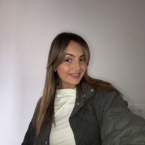 Beth, Babysitter in Manchester