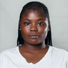 Oluwaseun, Babysitter in St Helens
