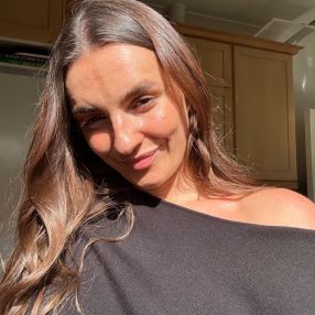 Courtney, Babysitter in London