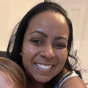 Cristiane, Babysitter in Greater London