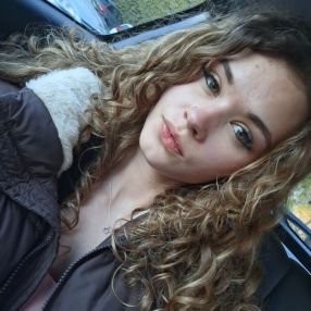 Victoria, Babysitter in Slough