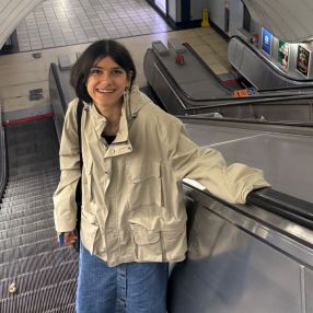 Rosa, Babysitter in London