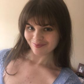 Eimear, Babysitter in Exeter