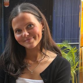 Annie, Babysitter in Greater London