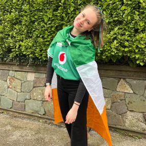 Lucia, Babysitter in Carrigaline