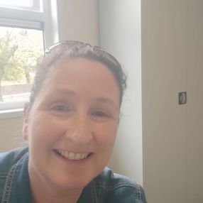 Suzanne, Babysitter in Dungarvan