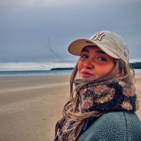 Elizabeth, Babysitter in Waterford