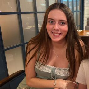 Shóna, Babysitter in Ashbourne