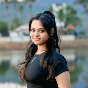 Avantika, Babysitter in Athlone