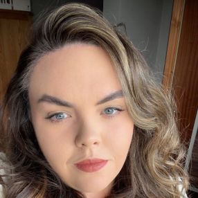 Helena, Babysitter in Limerick