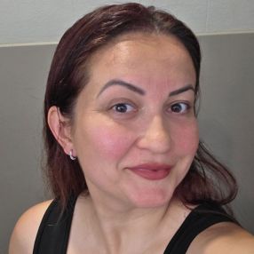 Megy, Babysitter in Navan