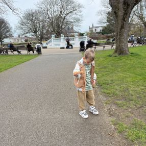 Roxana, Family in Bray