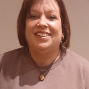 Tracy, Babysitter in Dundalk
