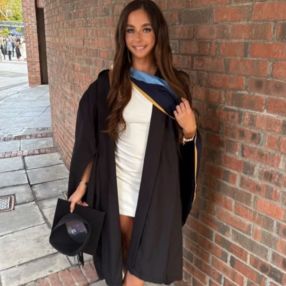 Nadia, Babysitter in Dublin