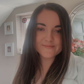 Lucy, Babysitter in Drogheda