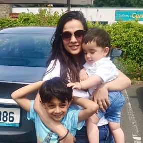 Hina, Family in Cork