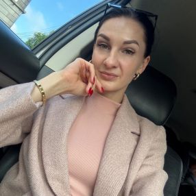 Anastasia, Babysitter in Castlebar