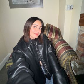 Lucy, Babysitter in Drogheda