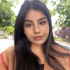 Noor, Babysitter in Clonmel