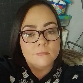Ashleigh, Babysitter in Letterkenny