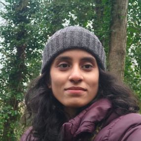 Malini, Babysitter in Limerick
