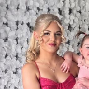 Lily, Babysitter in Wexford