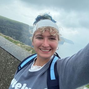 Lindsey, Babysitter in Limerick